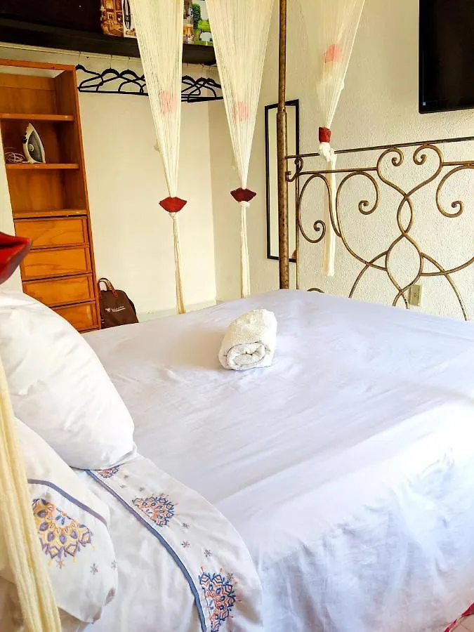 Habitación Privada, Jacuzzi Rooftop, AC, GRAN Wifi Cancún México